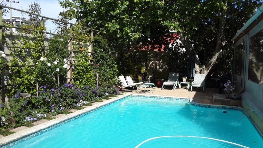 Glenhaven Guesthouse Cape Town Exterior photo